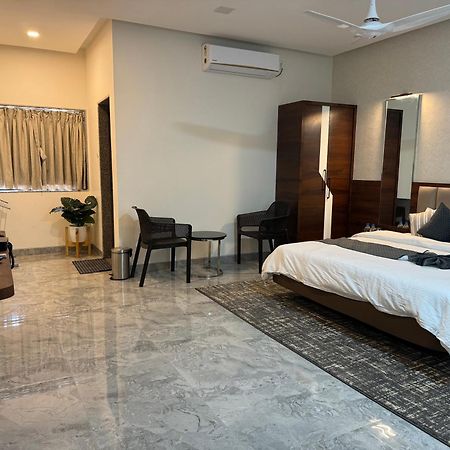 Aqualina Hotel Bhogwe ภายนอก รูปภาพ