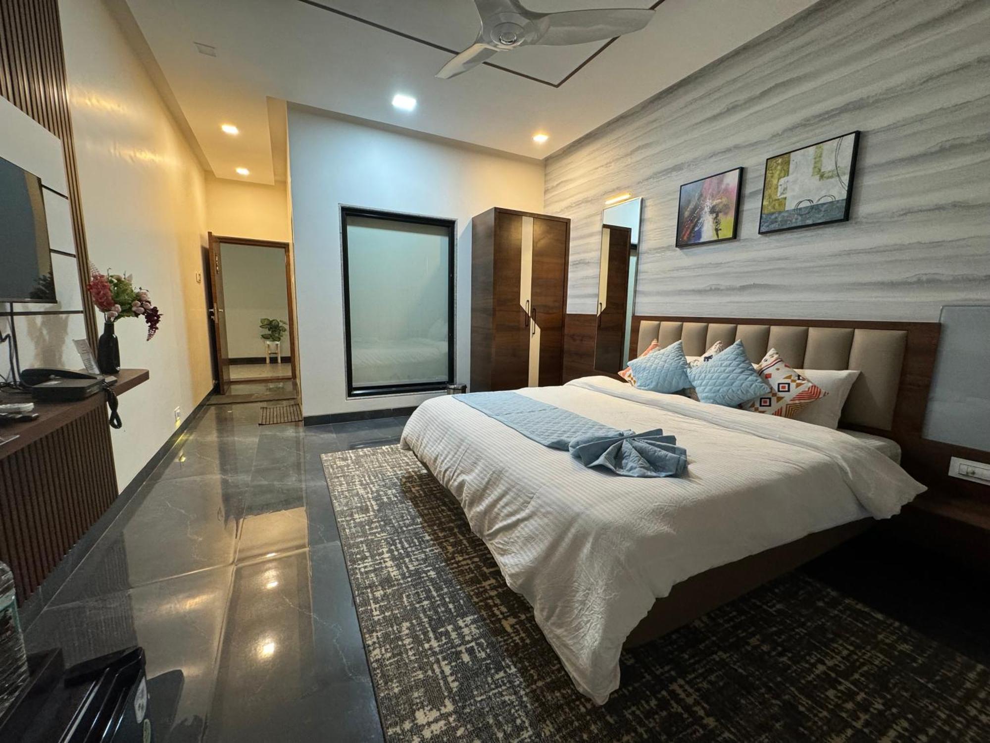 Aqualina Hotel Bhogwe ภายนอก รูปภาพ