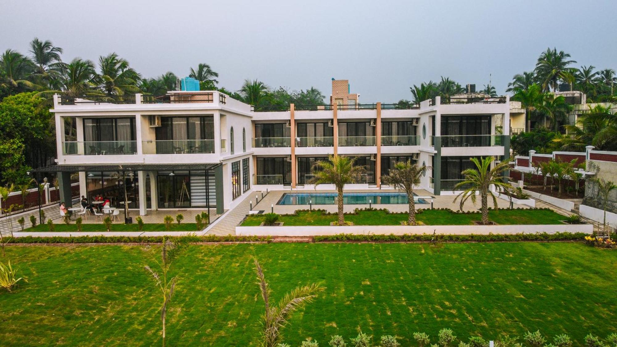 Aqualina Hotel Bhogwe ภายนอก รูปภาพ